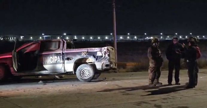 AGENTES MUNICIPALES RESULTAN LESIONADOS TRAS VOLCADURA DE PATRULLA