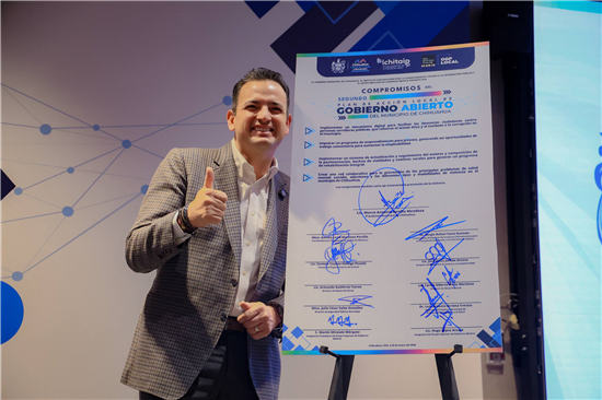 FIRMA MARCO BONILLA COMPROMISOS DEL SEGUNDO PLAN DE ACCIÓN DE GOBIERNO ABIERTO