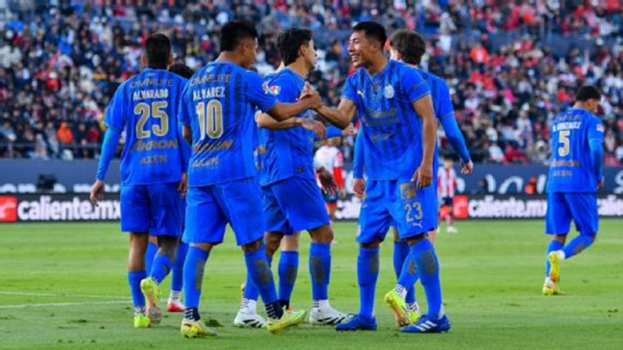 , CHIVAS SE MANTIENE COMO SUPERLÍDER.