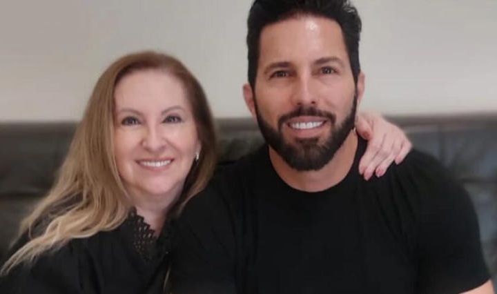 LA MAMÁ DE PONCHO DE NIGRIS FUE BUSCADA POR TELEVISA PARA LA CASA DE LOS FAMOSOS