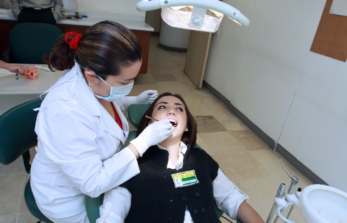 PARA ATENCIÓN DE PADECIMIENTOS BUCALES CUENTA IMSS CON MÁS DE 2 MIL ESTOMATÓLOGOS Y MÁS DE MIL CONSULTORIOS EN EL PAÍS