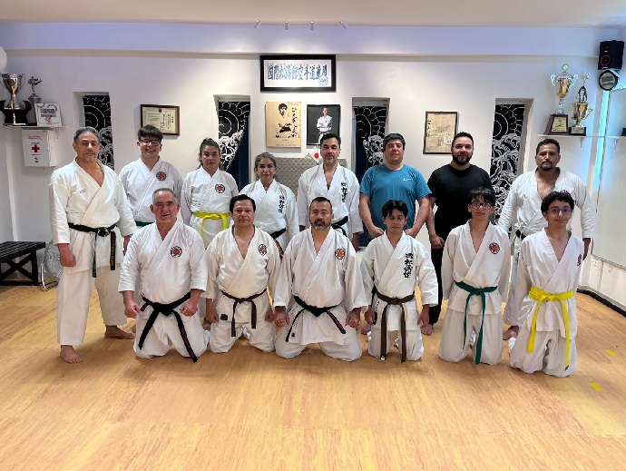 REGIDORES DEL PAN PARTICIPAN EN ENTRENAMIENTO DE KARATE EN EL DOJO HONBU COMO PARTE DE LA GIRA “EN LOS ZAPATOS DEL DEPORTE”