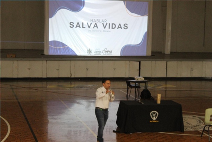 CUMPLE MUNICIPIO CON LA SALUD MENTAL DE JÓVENES, LLEVA CHARLA “HABLAR SALVA VIDAS” A ESCUELAS