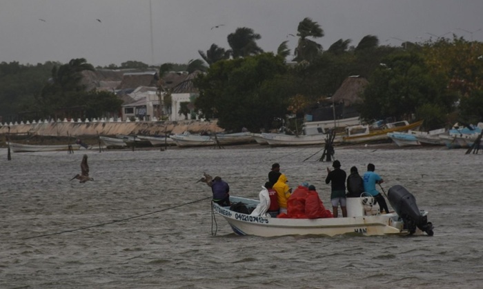 BUSCAN VELEROS QUE IBAN HACIA CUBA