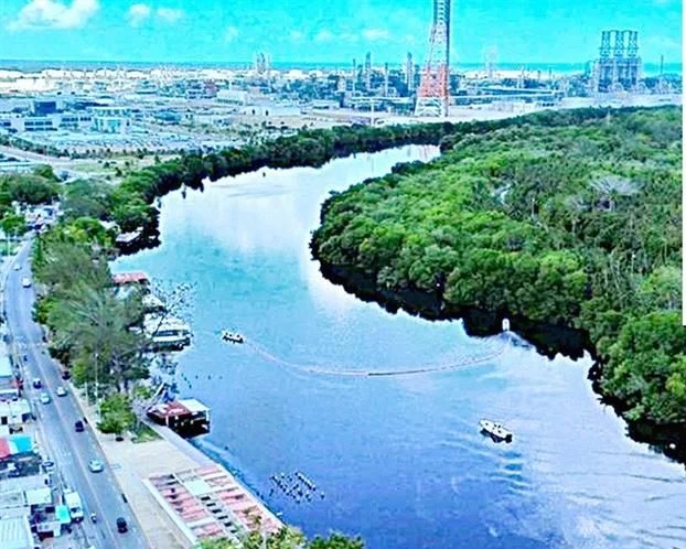 TRAS DERRAME EN GOLFO DE MÉXICO, EXPERTOS CUESTIONARON CAPACIDAD Y PROCEDIMIENTOS PARA CONTENER DESASTRE, LO QUE PODRÍA AFECTAR INVERSIONES