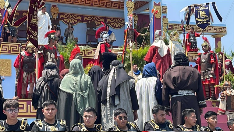 MILES DE FIELES REVIVEN LA PASIÓN DE CRISTO EN IZTAPALAPA