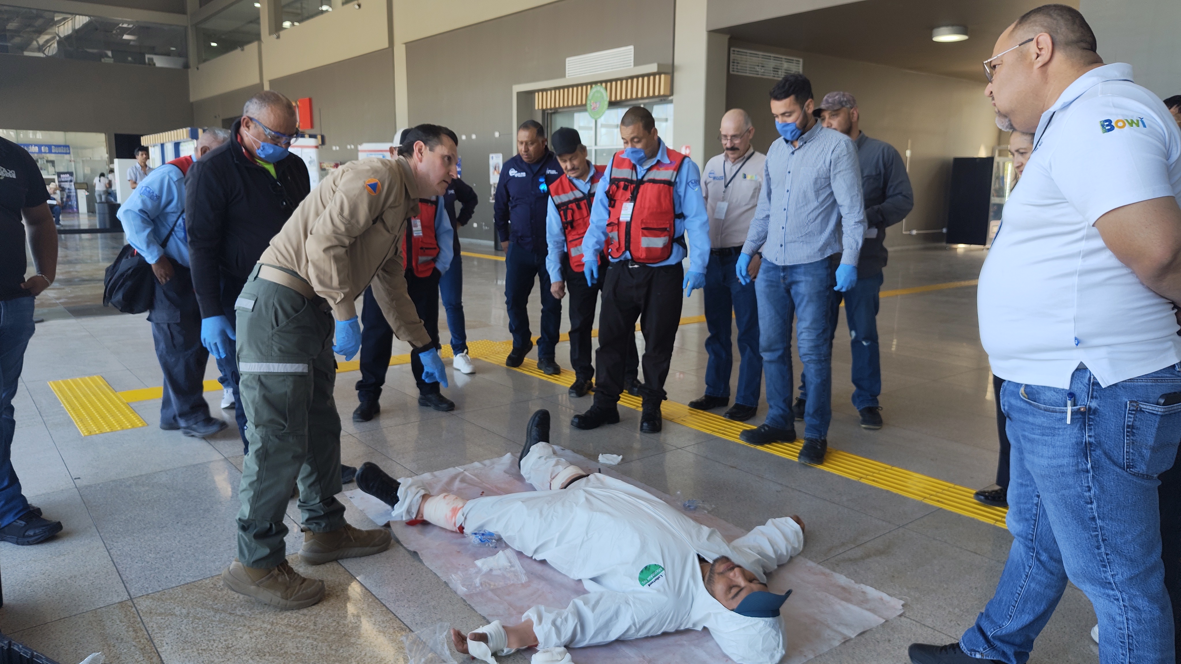 REFUERZA BOWI SEGURIDAD DEL SISTEMA CON CAPACITACIÓN EN PRIMEROS AUXILIOS