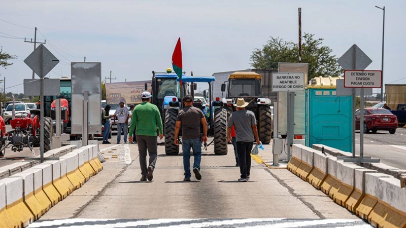 TRANSPORTISTAS ROMPEN DIÁLOGO CON SEGOB