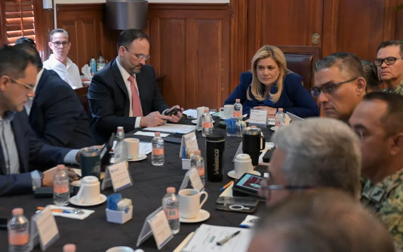 MARU CAMPOS DESTACA CIFRAS HISTÓRICAS EN FAVOR DE LAS MUJERES EN CHIHUAHUA DURANTE MESA DE SEGURIDAD