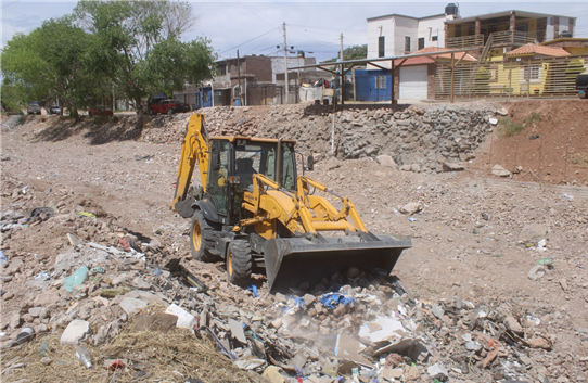 FRENTE A LA PRÓXIMA TEMPORADA DE LLUVIAS, MARCO BONILLA INSTRUYE LIMPIEZA PERMANENTE EN ARROYOS DE LA CIUDAD