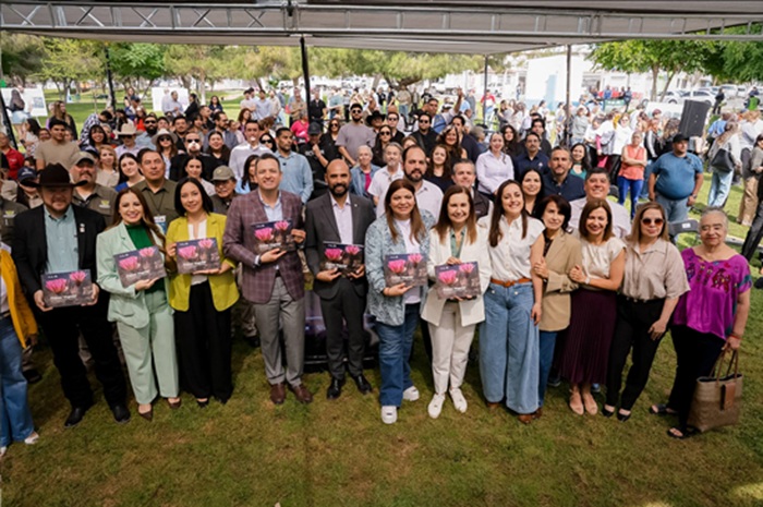 ALCALDE MARCO BONILLA SE COMPROMETE CON EL MEDIO AMBIENTE: PRESENTA PALETA VEGETAL Y ENTREGA UNIFORMES A GUARDIANES ECOLÓGICOS