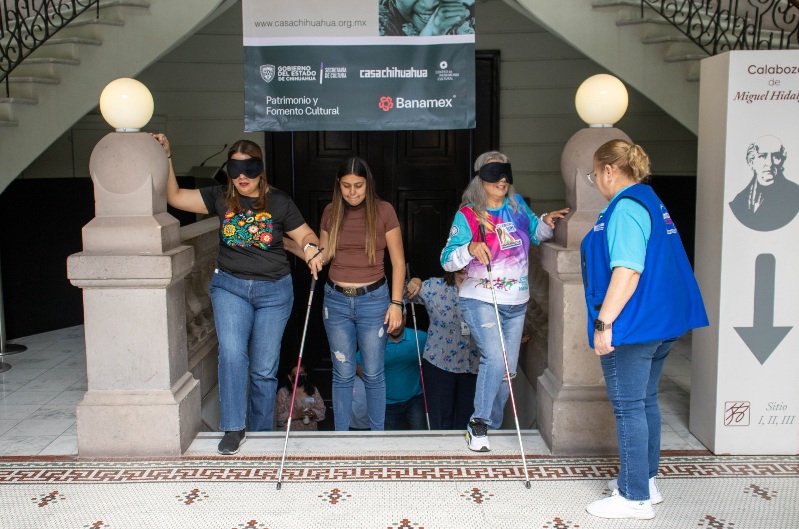 CAPACITAN A PERSONAL DEL MUSEO CASA CHIHUAHUA CON TALLER “PONTE EN MIS ZAPATOS”