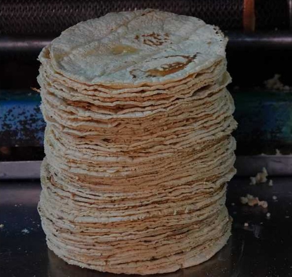LA TORTILLA HA SUFRIDO INCREMENTOS DEBIDO A INFLACIÓN.
