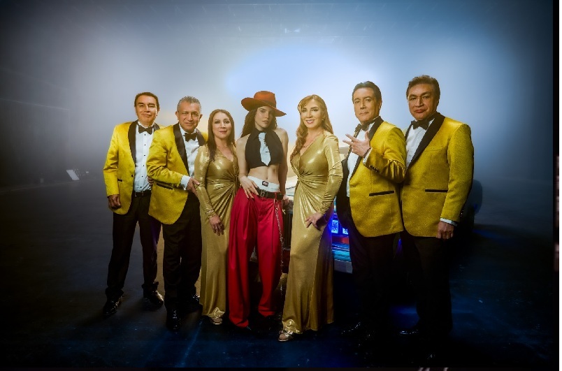 LOS ÁNGELES AZULES Y BELINDA LANZARON LA CANCIÓN “POR ELLA”