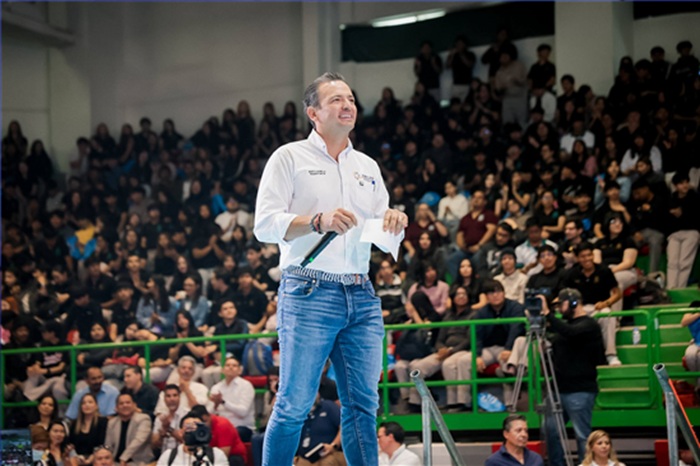 COMPARTE MARCO BONILLA ESTRATEGIAS DE PREVENCIÓN CON ESTUDIANTES DE BACHILLERATO DURANTE ASAMBLEA DE LA RMCAN EN CIUDAD JUÁREZ