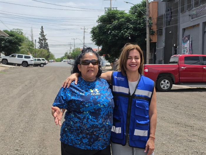GESTIONA REGIDORA ISELA MARTÍNEZ REHABILITACIÓN DE LA CALLE 36, EN LA COLONIA SANTA RITA