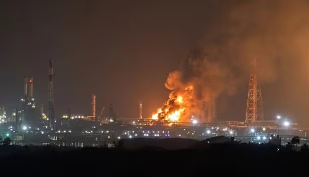 SE REGISTRA EXPLOSIÓN EN REFINERÍA DE SALINA CRUZ