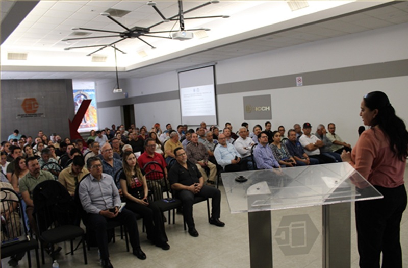 CAPACITA TESORERÍA A PROFESIONISTAS PARA EFICIENTAR TRÁMITES CATASTRALES EN EL MUNICIPIO
