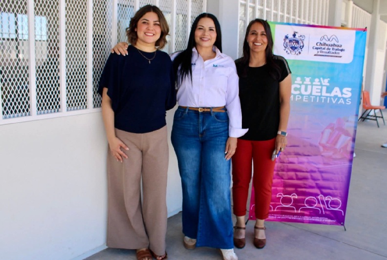 SECUNDARIA TÉCNICA 3020 RECIBE 11 LAPTOPS GRACIAS AL TRABAJO Y RESULTADOS DE MARCO BONILLA: REG. MYRNA MONGE