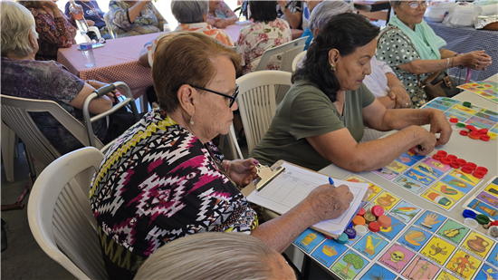 ADULTOS MAYORES SE MANTIENE ACTIVOS FÍSICA Y MENTALMENTE EN LOS CLUBS DEL ABUELO DEL MUNICIPIO