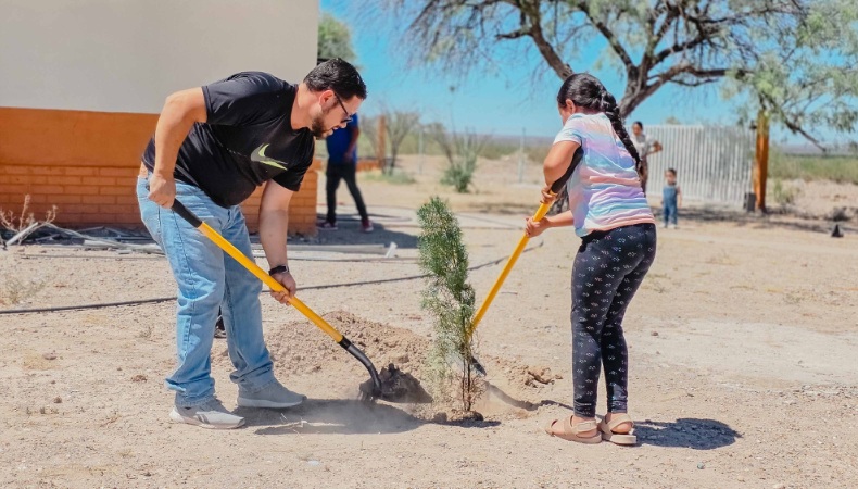 PARTICIPAN ESTUDIANTES DE LAS VIRGINIAS EN JORNADA DE REFORESTACIÓN IMPULSADA POR EL GOBIERNO MUNICIPAL