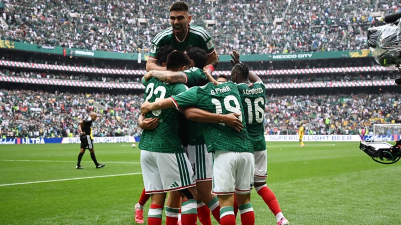 MÉXICO DERROTÓ A SUDÁFRICA 2-0 EN LA INAUGURACIÓN DEL MUNDIAL