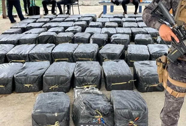 COSTA RICA Y ESTADOS UNIDOS DECOMISARON ESTE VIERNES EN UN OPERATIVO CONJUNTO TRES TONELADAS DE COCAÍNA 