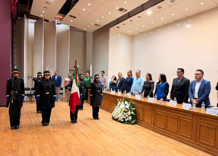 REPRESENTA MYRNA MONGE AL AYUNTAMIENTO DE CHIHUAHUA EN EVENTOS DE FIN DE CURSOS ESCOLARES