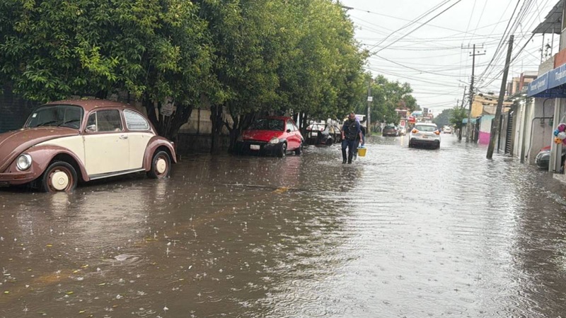 LLUVIAS DEJARON INUNDACIONES EN TLALNEPANTLA, TULTEPEC Y COACALCO