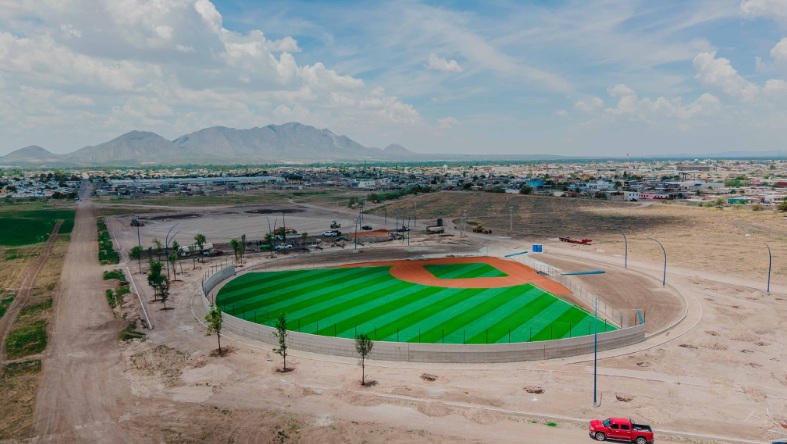 NUEVO POLIDEPORTIVO DE CAMARGO PRESENTA AVANCE CONSIDERABLE: JORGE ALDANA SUPERVISA LA OBRA