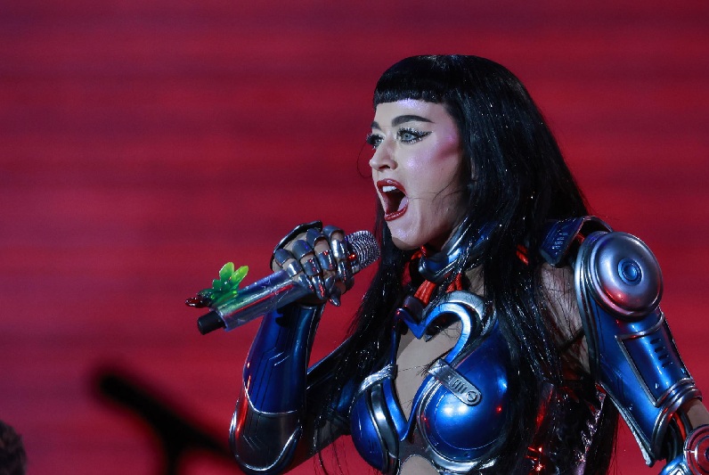 KATY PERRY SE SUMÓ A ABBA, BEYONCÉ, CÉLINE DION Y SABRINA CARPENTER AL RECHAZAR EL USO DE SU MÚSICA POR PARTE DE DONALD TRUMP O SU EQUIPO DE CAMPAÑA