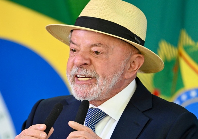 POR LA REELECCIÓN LULA DA SILVA FORMALIZA CANDIDATURA