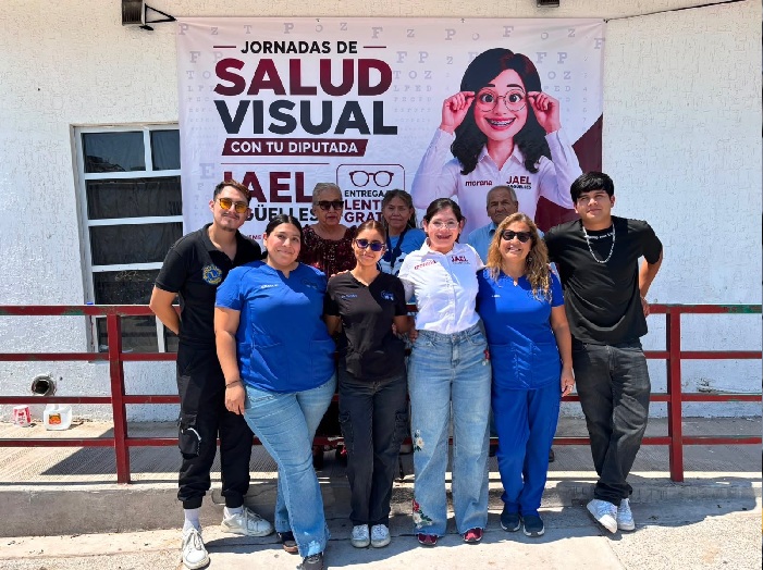 ENTREGA DIPUTADA JAEL ARGÜELLES MÁS DE 200 LENTES GRATUITOS EN PUERTO LA PAZ