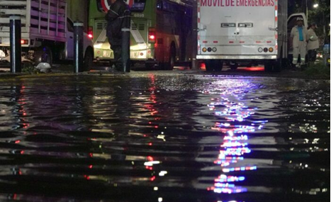 EN CDMX ACTIVARON ALERTA PÚRPURA EN UNA ALCALDÍAS POR LAS FUERTES LLUVIAS LA NOCHE DEL SÁBAO 8 DE AGOSTO DE 2026