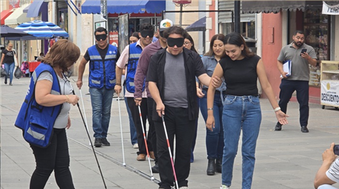 CONCIENTIZA MUNICIPIO A COMITÉS DE VECINOS EN INCLUSIÓN DE PERSONAS CON DISCAPACIDAD