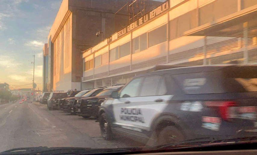  DETIENEN A 3 CON ARMAS DURANTE OPERATIVO EN LOS MEZQUITES