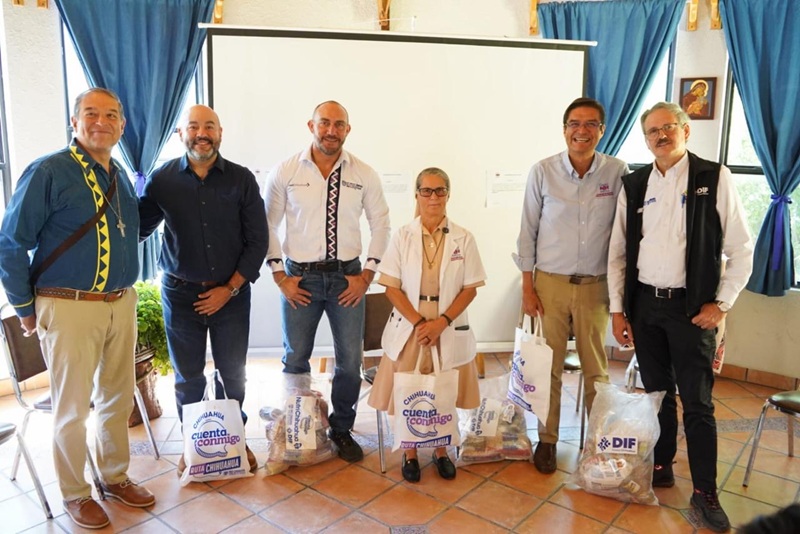 CELEBRA ESTANCIA INFANTIL “MIS PRIMEROS PASOS” TRES AÑOS DE TRABAJO EN PARRAL