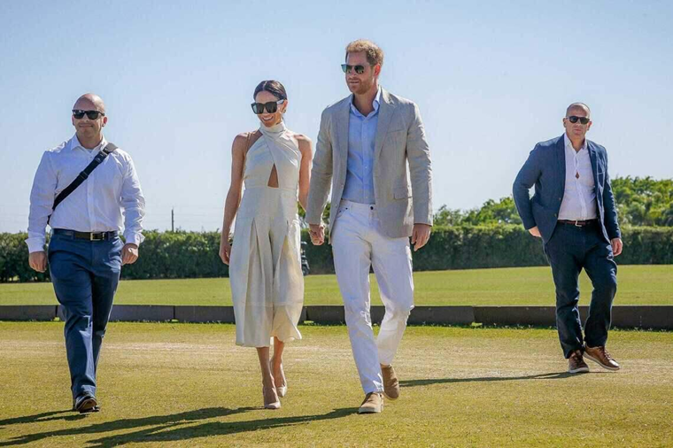 LOS DUQUES DE SUSSEX, ENRIQUE Y MEGHAN, LLEGARON EL MIÉRCOLES 26 DE AGOSTO DE 2026 AL REINO UNIDO