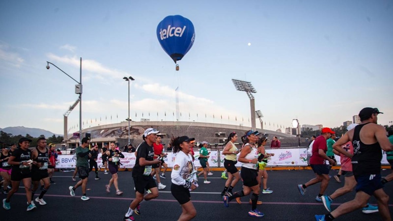 LOS PREMIOS DE LOS GANADORES DEL MARATÓN DE LA CDMX
