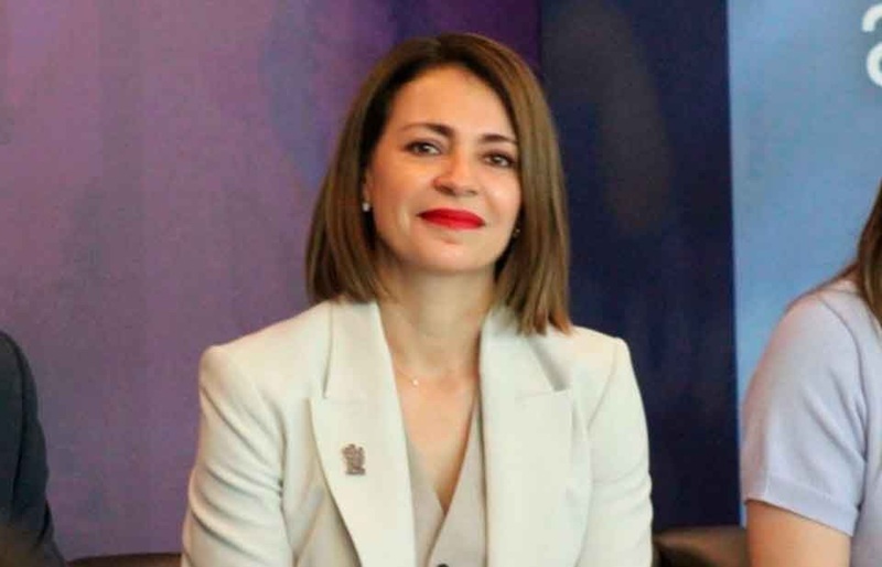 ISELA MARTÍNEZ RESPALDA A MARU CAMPOS: 