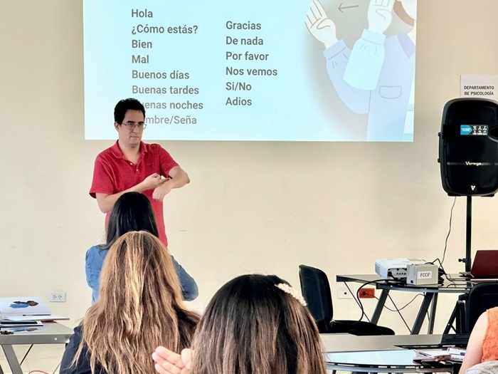 CAPACITARÁN EN LENGUA DE SEÑAS MEXICANA A 455 DOCENTES DE EDUCACIÓN ESPECIAL