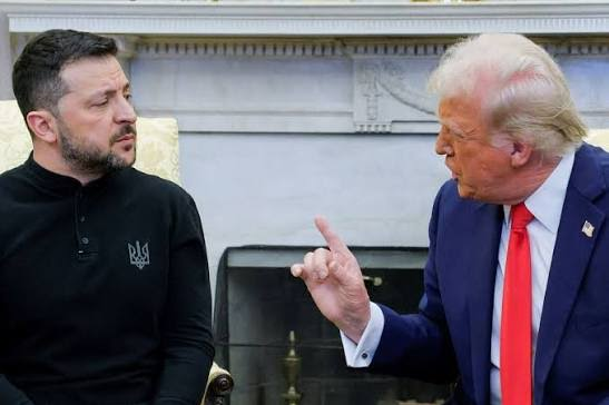 DONALD TRUMP PIDIÓ A SU HOMÓLOGO UCRANIANO, VOLODIMIR ZELENSKI, CESAR LOS ATAQUES CONTRA REFINERÍAS DE RUSIA.