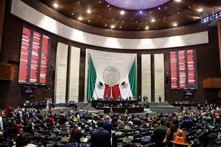 NACIO9NALIZACIÓN DE LA BANCA Y EXPROPIACIÓN DE EMPRESAS FUERON RECHAZADOS POR LOS DIPUTADOS