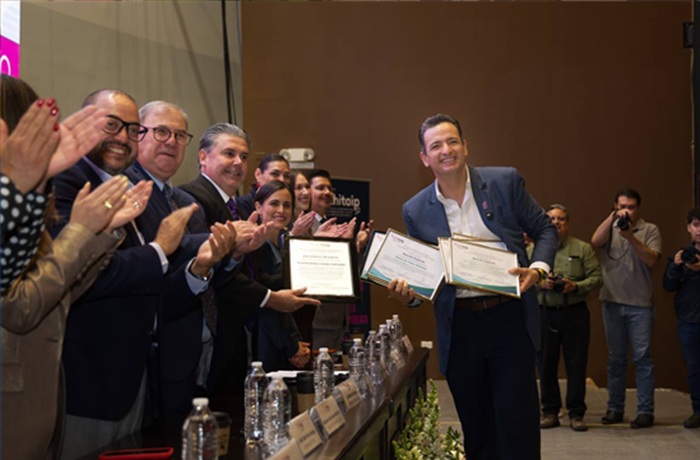 RECIBE GOBIERNO DE MARCO BONILLA SEIS RECONOCIMIENTOS POR TRANSPARENCIA