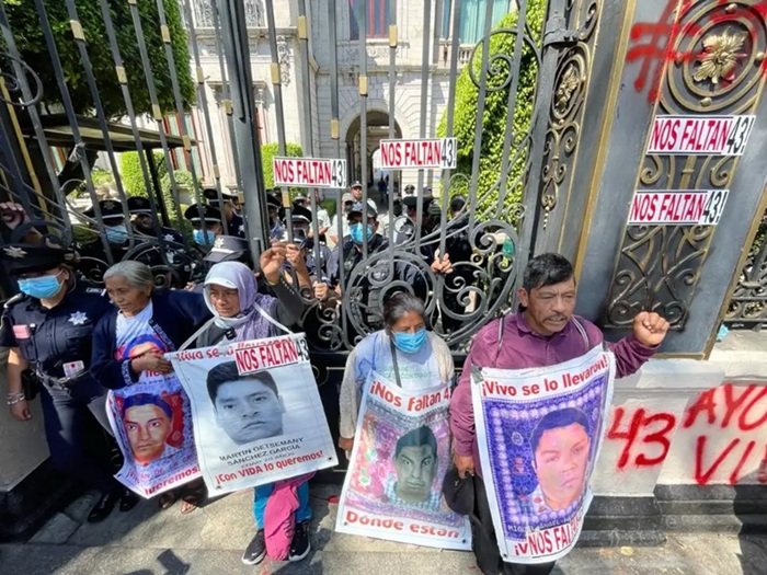 ESTE VIERNES 25 DE SEPTIEMBRE HABRÁ MOVILIZACIONES EN CDMX, INCLUIDA LA DE FAMILIARES DE LOS 43 NORMALISTAS DE AYOTZINAPA