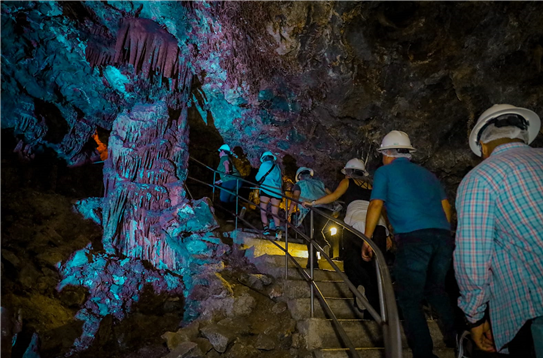 INVITA MUNICIPIO A REALIZAR UN VIAJE AL CORAZÓN DE LA TIERRA EN LAS GRUTAS NOMBRE DE DIOS