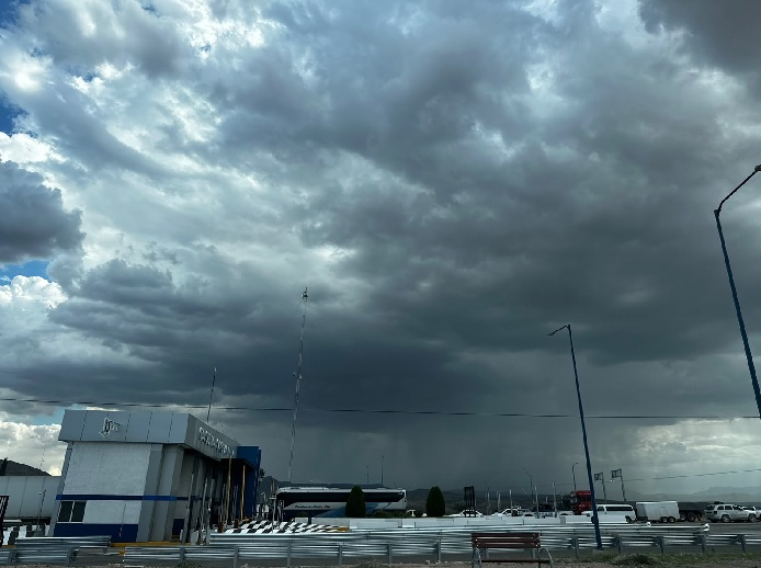 ADVIERTE PROTECCIÓN CIVIL POR LLUVIAS DE HASTA 25 MM DURANTE LAS PRÓXIMAS HORAS
