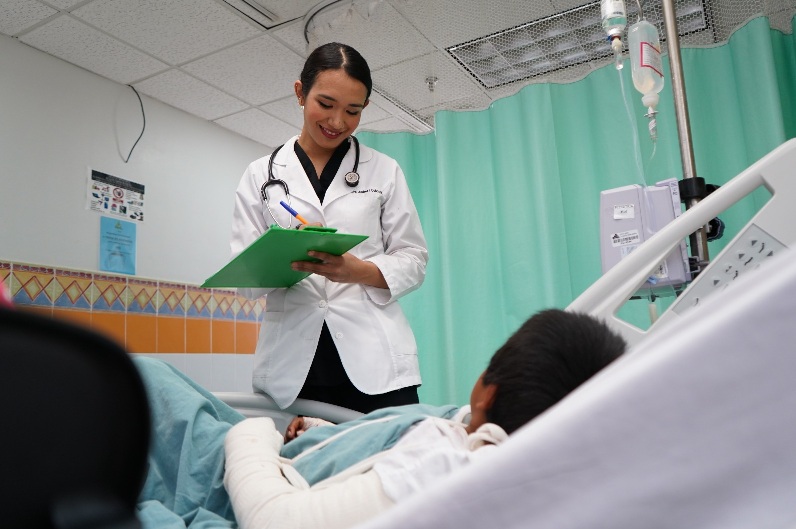 RECONOCE GOBIERNO DEL ESTADO VOCACIÓN Y COMPROMISO DE MÁS DE DOS MIL PROFESIONALES DE LA SALUD EN SU DÍA