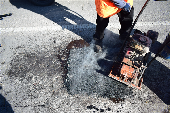 ATIENDE GOBIERNO MUNICIPAL MÁS DE 600 BACHES ESTA SEMANA