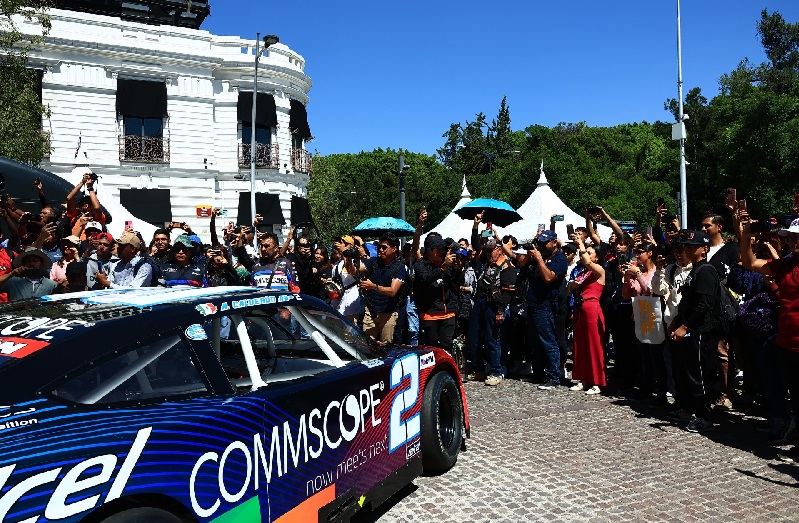 SE REALIZÓ CON ÉXITO EN PUEBLA, EL PARADE DE NASCAR MÉXICO SERIES